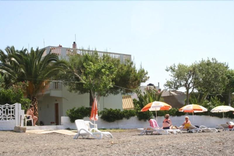Posidonia Pension Amarinto Exterior foto
