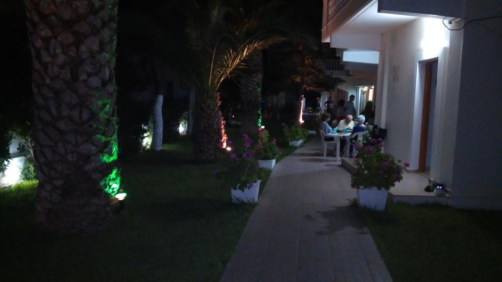 Posidonia Pension Amarinto Exterior foto